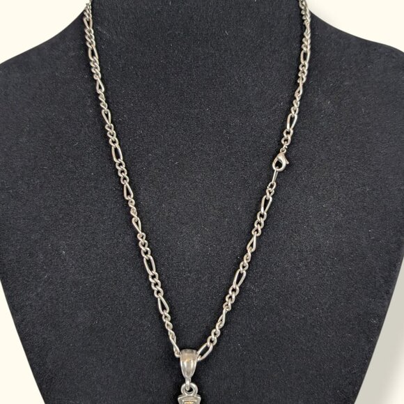 (2/$20) Figaro Chain Cross Pendant Necklace - Picture 6 of 7